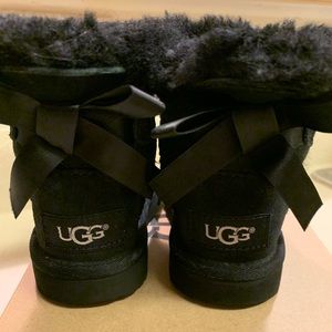 Black toddler Ugg boots